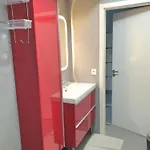 Modern Top-floor With Terrace, Ac & Free Private Secured Parking *