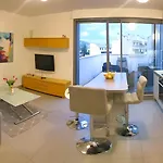 公寓 Modern Top-floor With Terrace, Ac & Free Private Secured Parking 罗克布吕讷-卡普马丹
