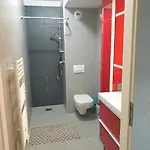 公寓 Modern Top-floor With Terrace, Ac & Free Private Secured Parking